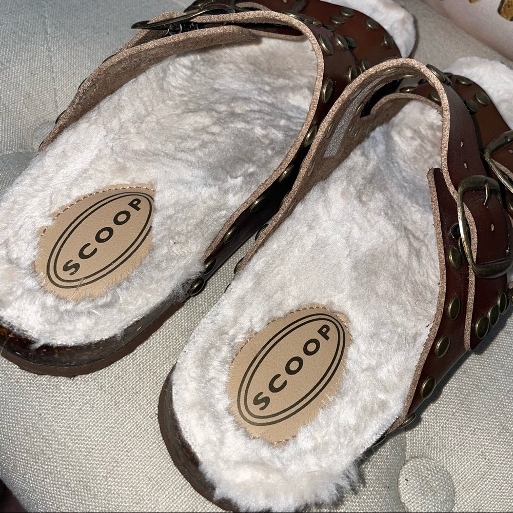 Scoop Women's Brown Studded Faux Shearling Double Strap Sandals Size 9 - Picture 8 of 12